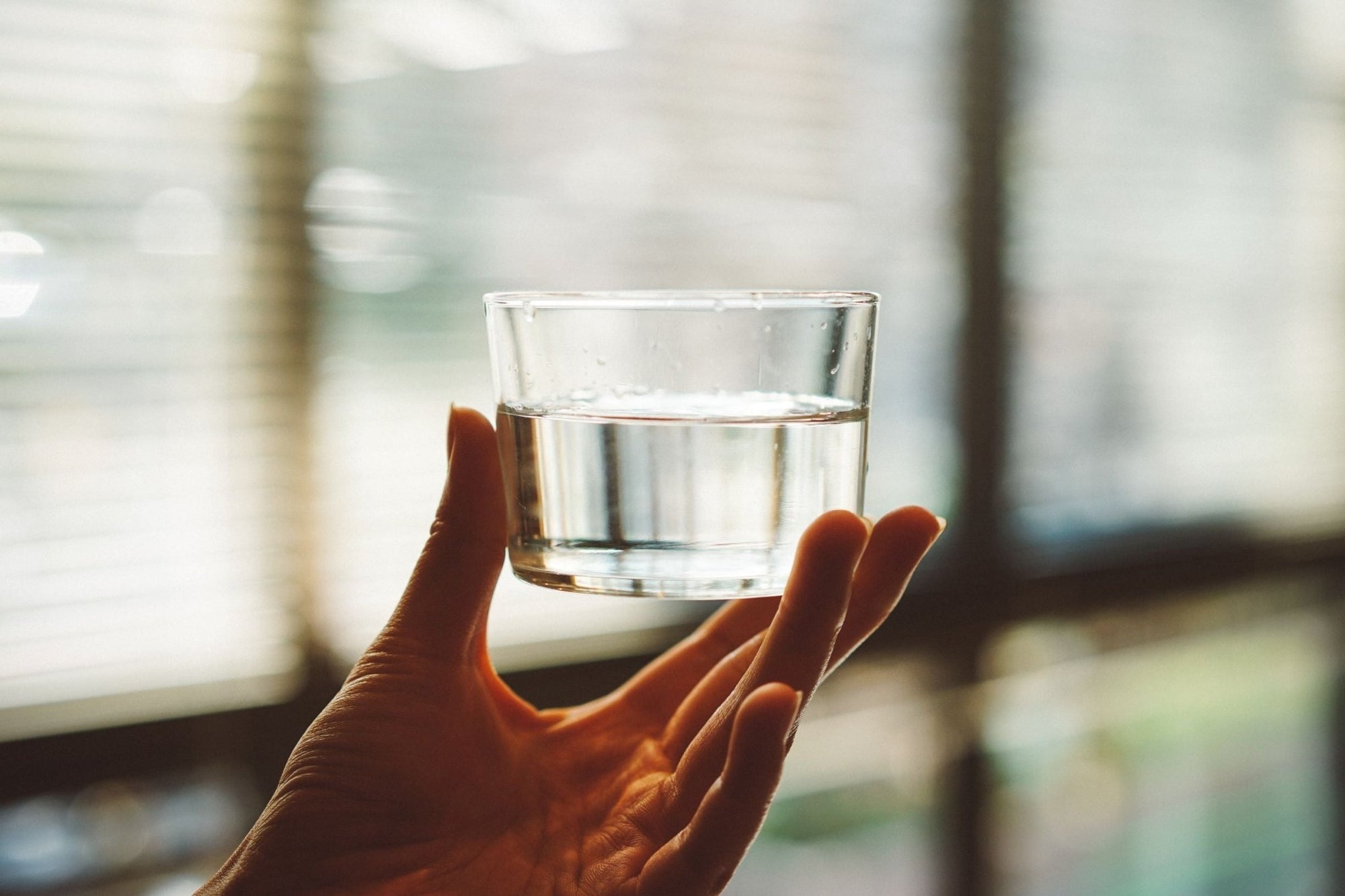 How much water should you drink a day? - Discount Supplements